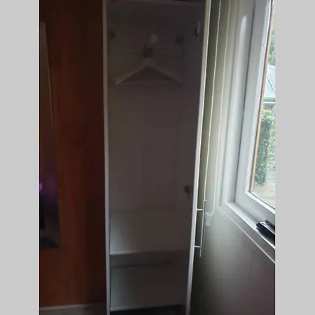 Chalet Aan De Rand Van Rustgevend Bos. *