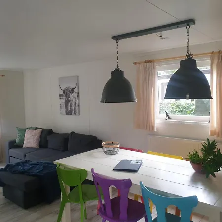 Chalet Chalet Aan De Rand Van Rustgevend Bos. *
